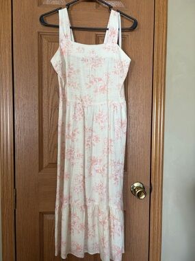 Sleeveless Floral Midi Dress in Light Pink and Cream